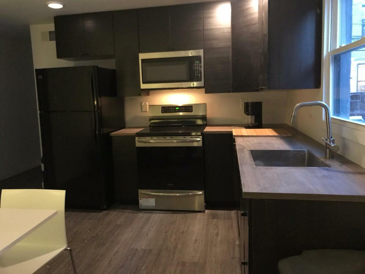 Modern Ironbound With Kitchen-fasttraintonyc-onestoptoairport Gasthof Newark